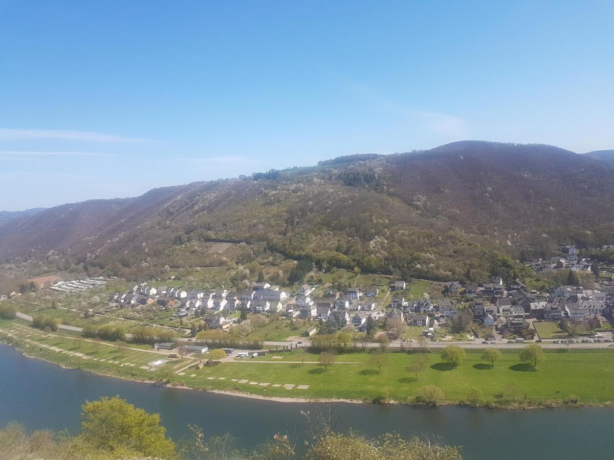 Fewo Himmelblau Burgen  Luaran gambar
